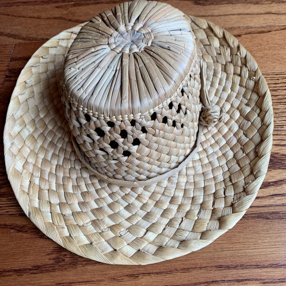 Pure Straw Handmade Hat - Picture 2 of 2